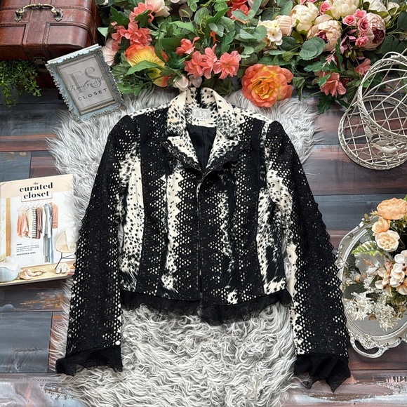 Alberto Makali Jackets & Blazers - Vintage Alberto Makali White Lace Trim Western Blazer Cowgirl Rodeo Jacket